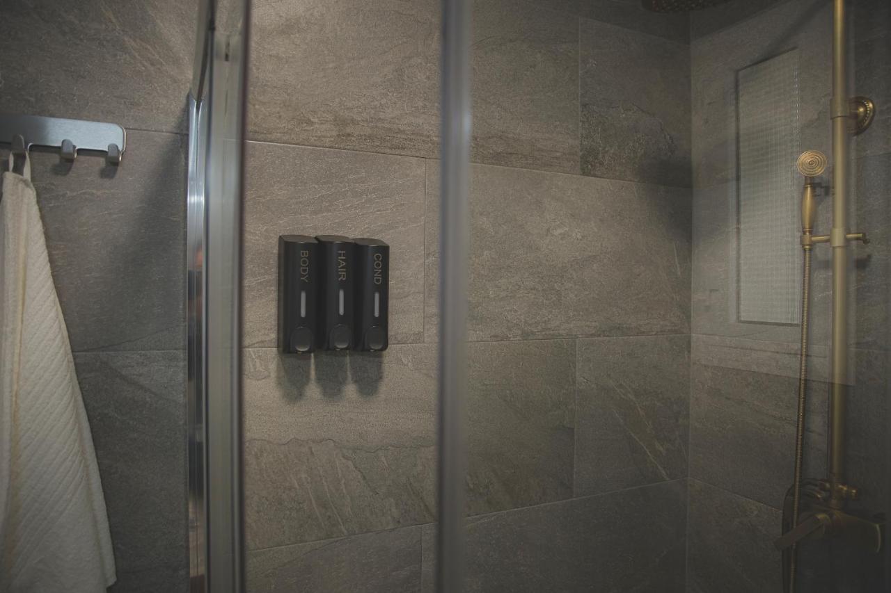 Acogedor Apartamento En Triana セビリア エクステリア 写真