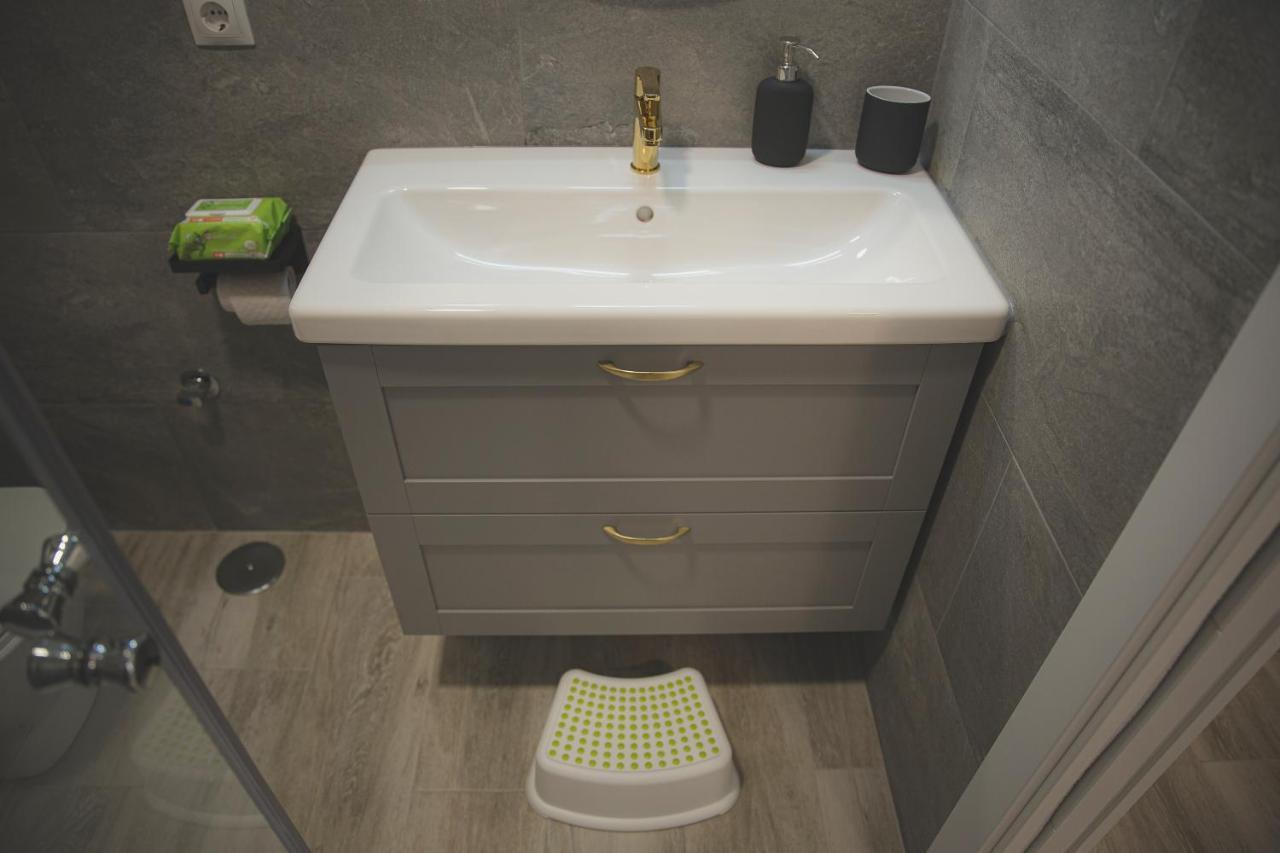 Acogedor Apartamento En Triana セビリア エクステリア 写真
