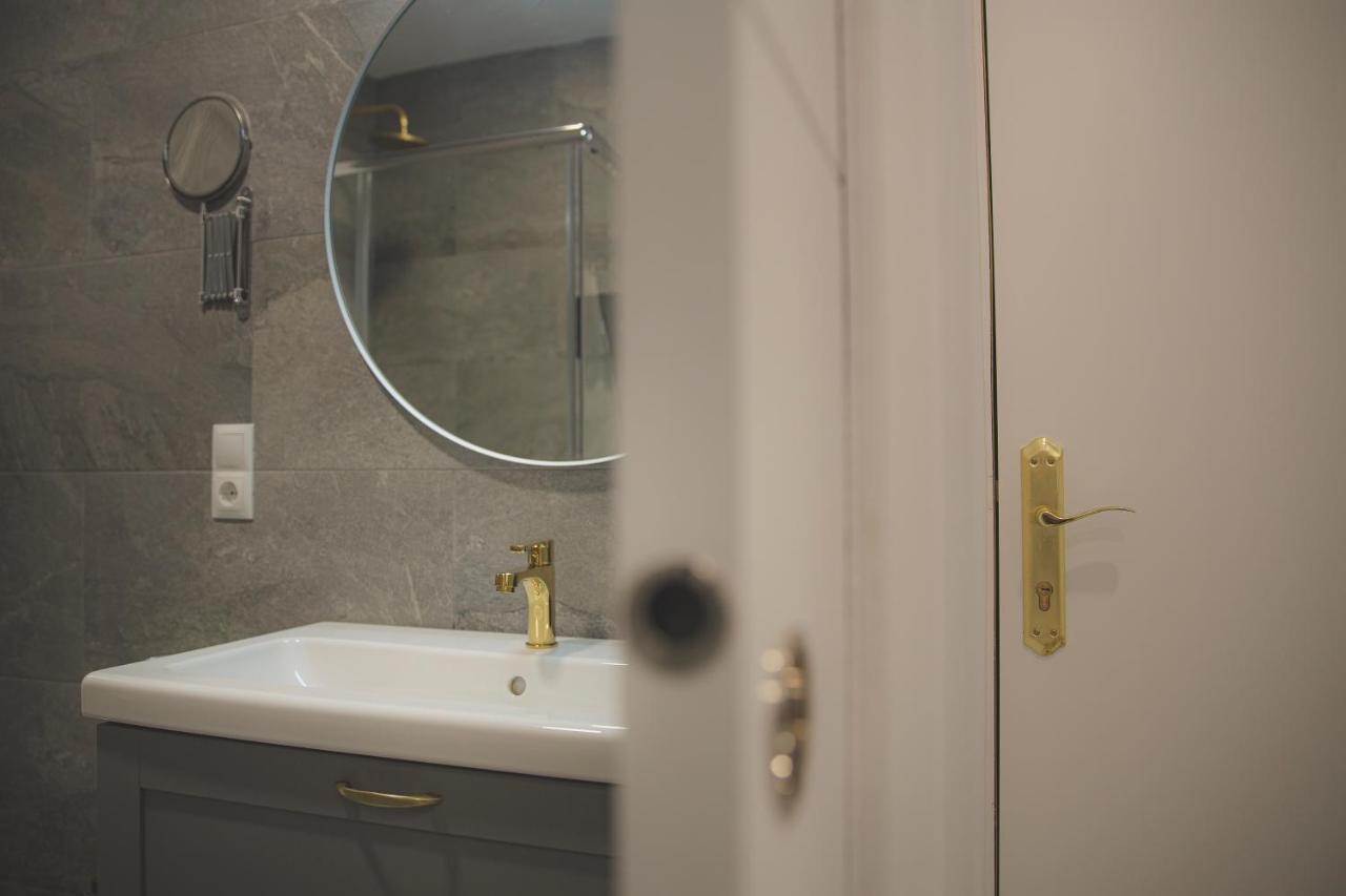 Acogedor Apartamento En Triana セビリア エクステリア 写真