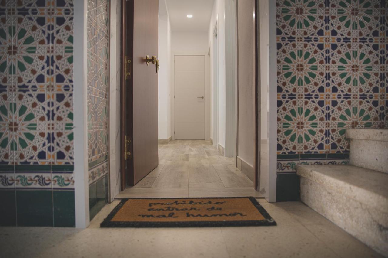 Acogedor Apartamento En Triana セビリア エクステリア 写真